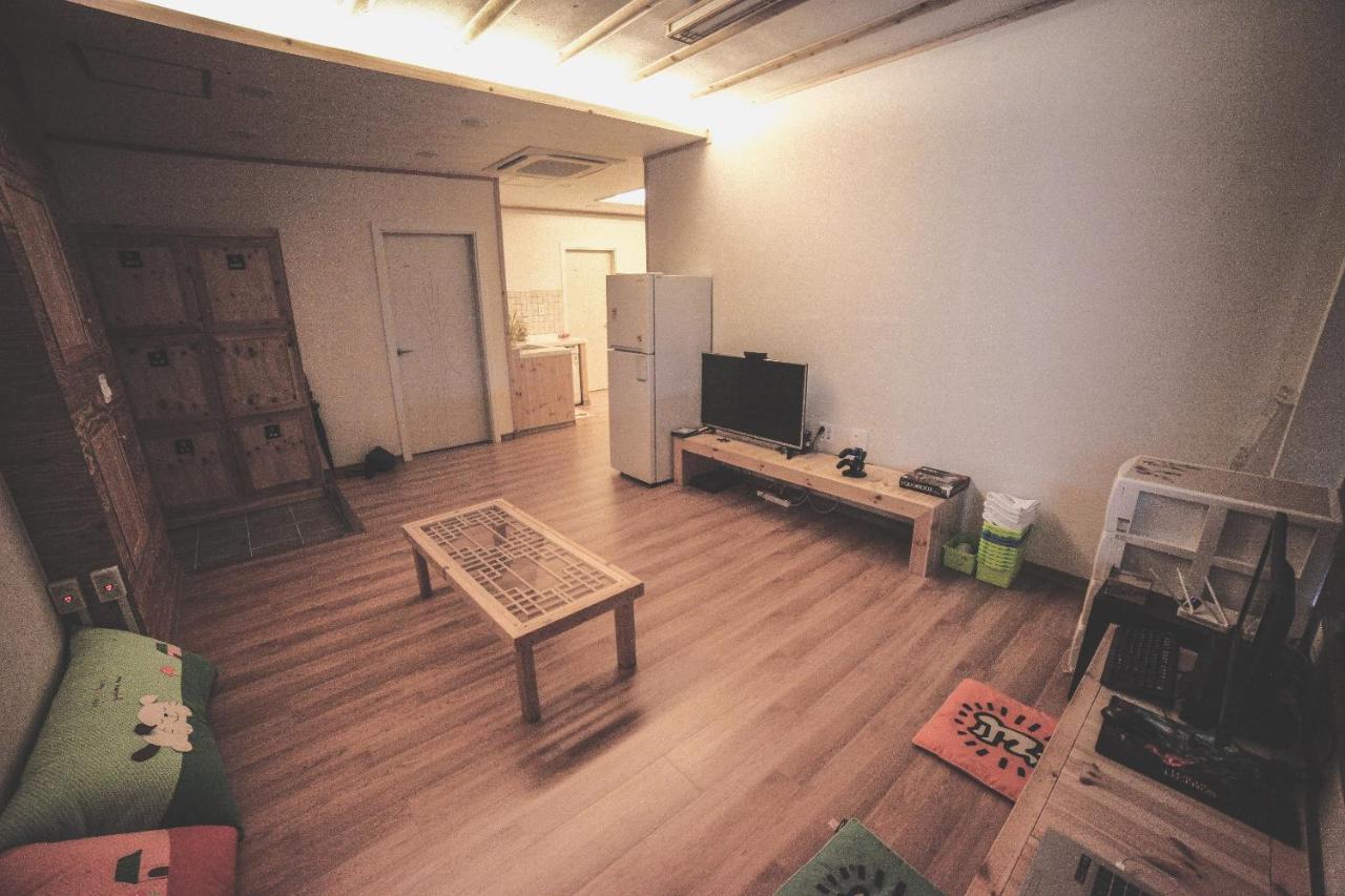 Wansangolgh Guest House Čondžu Exteriér fotografie